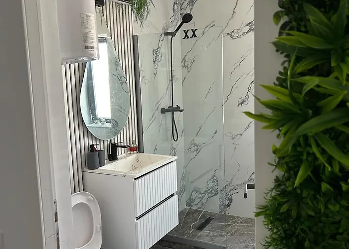 Summer דירה קוסטינסטי