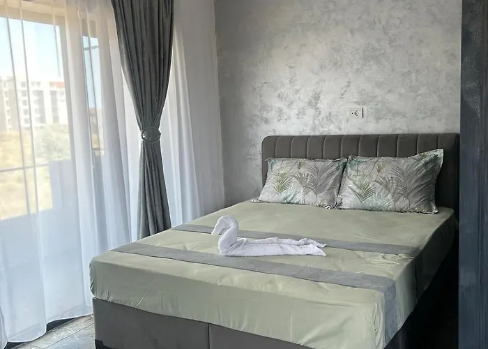 Summer דירה קוסטינסטי